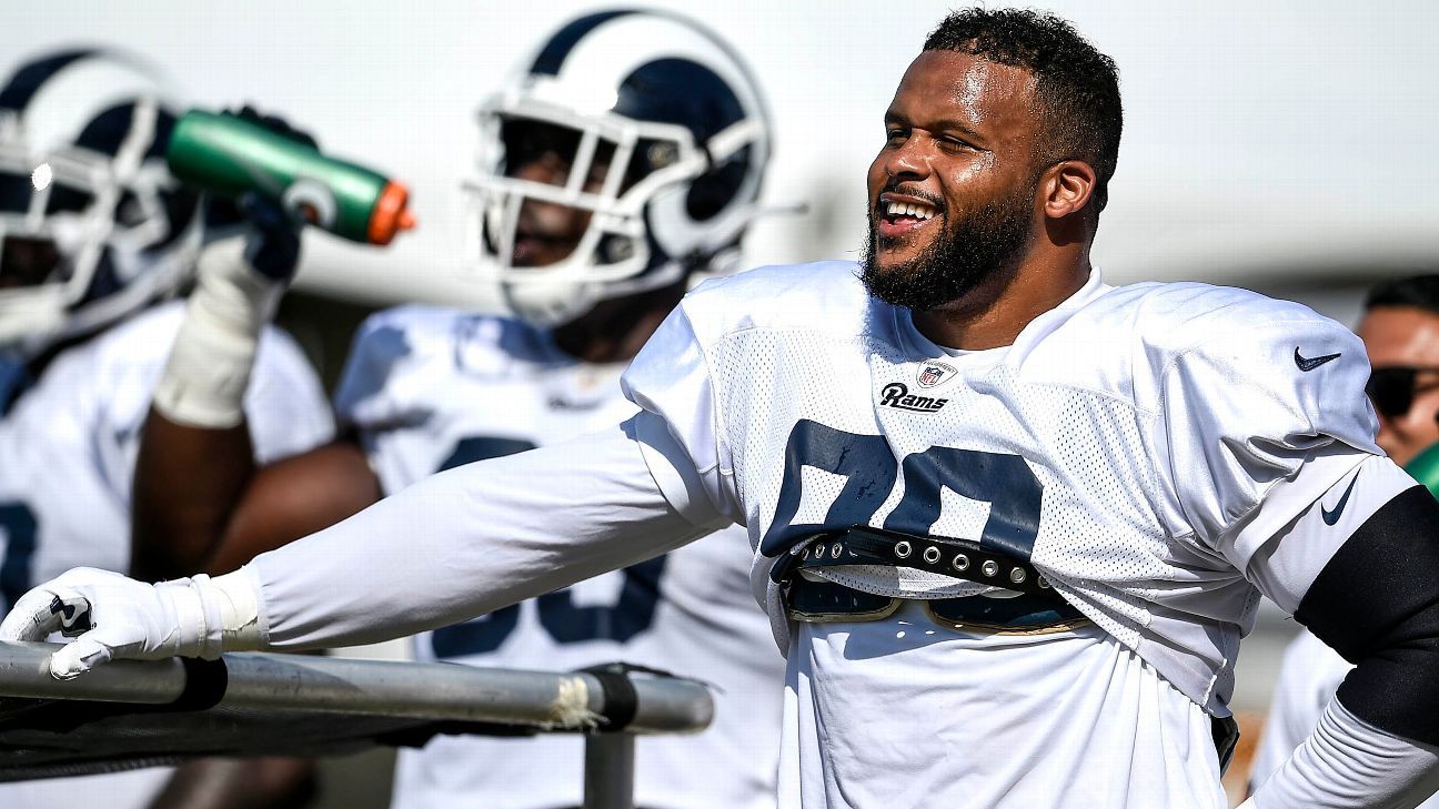 Rams Aaron Donald Loves Training Camp And That S Bad For Everyone Else Espn Los Angeles