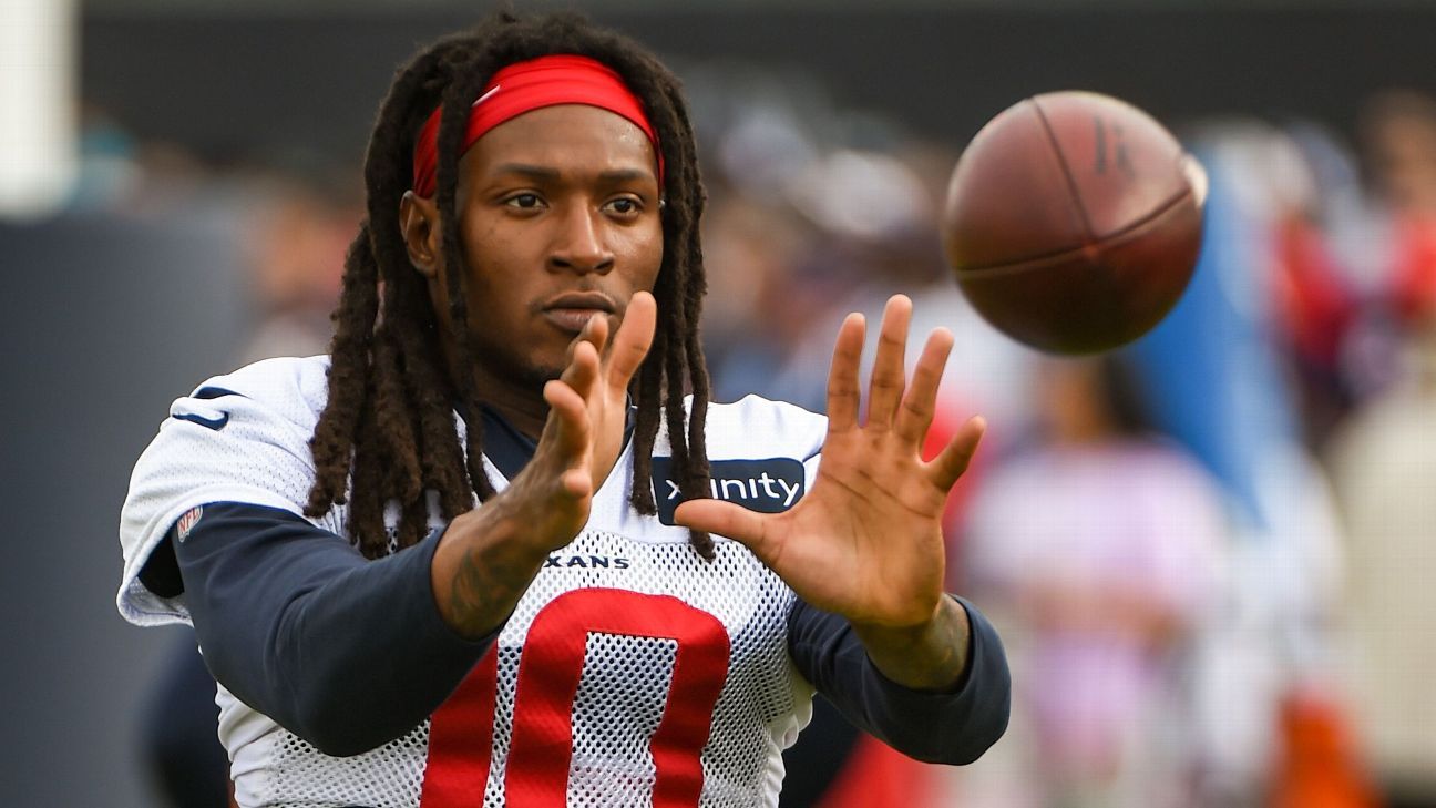 PFF on Twitter: New Titans WR DeAndre Hopkins lands at WR26 in  @PFF_NateJahnke's updated fantasy rankings 