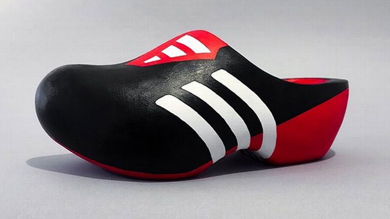 toe poking through shoe