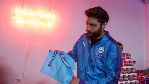 Faze Clan Man City Celebrate Partnership With Futsal Fifa 20