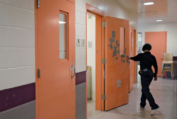 Richard Sherman Lends A Hand Counsels San Jose Area Juvenile