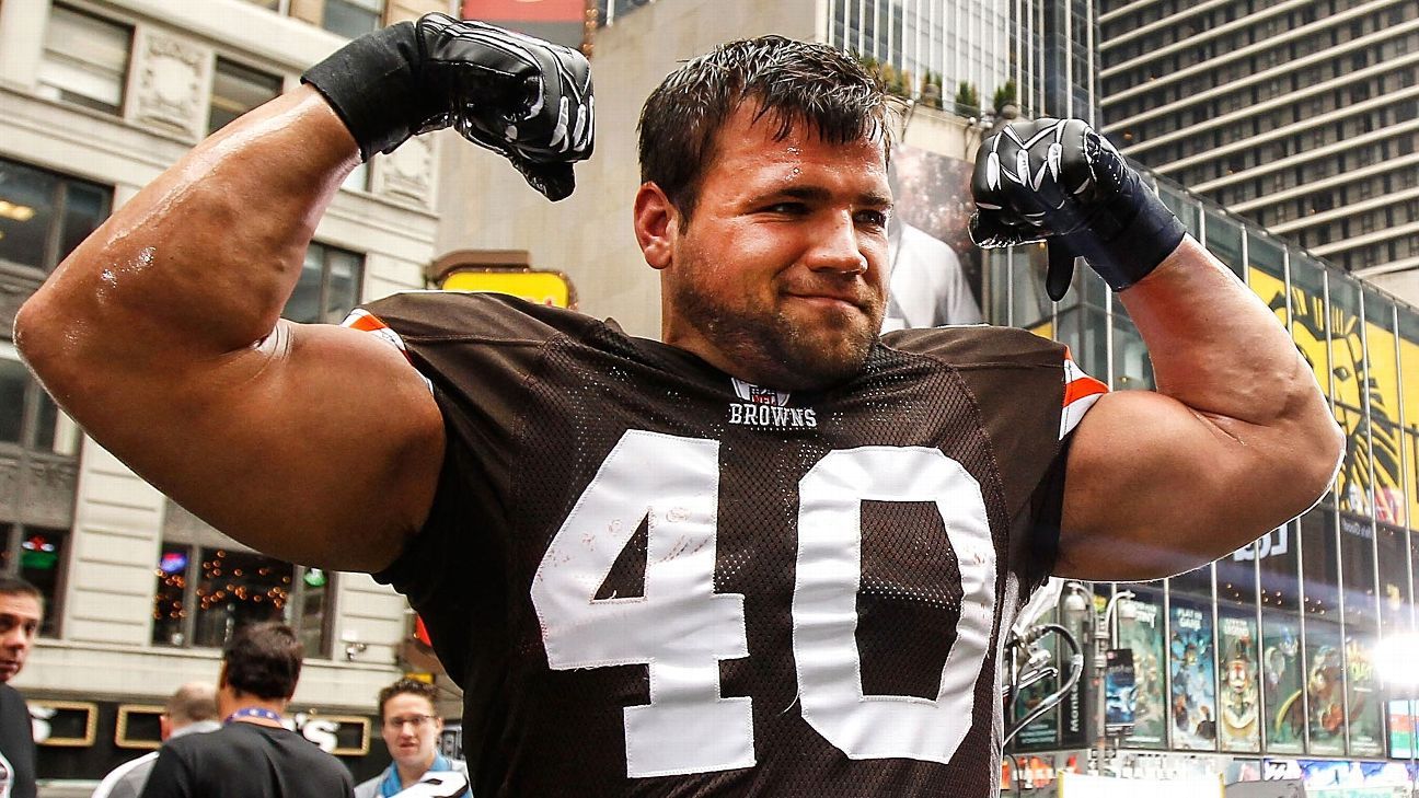 Fan select Peyton Hillis for Madden 12 cover, game features and updates  revealed