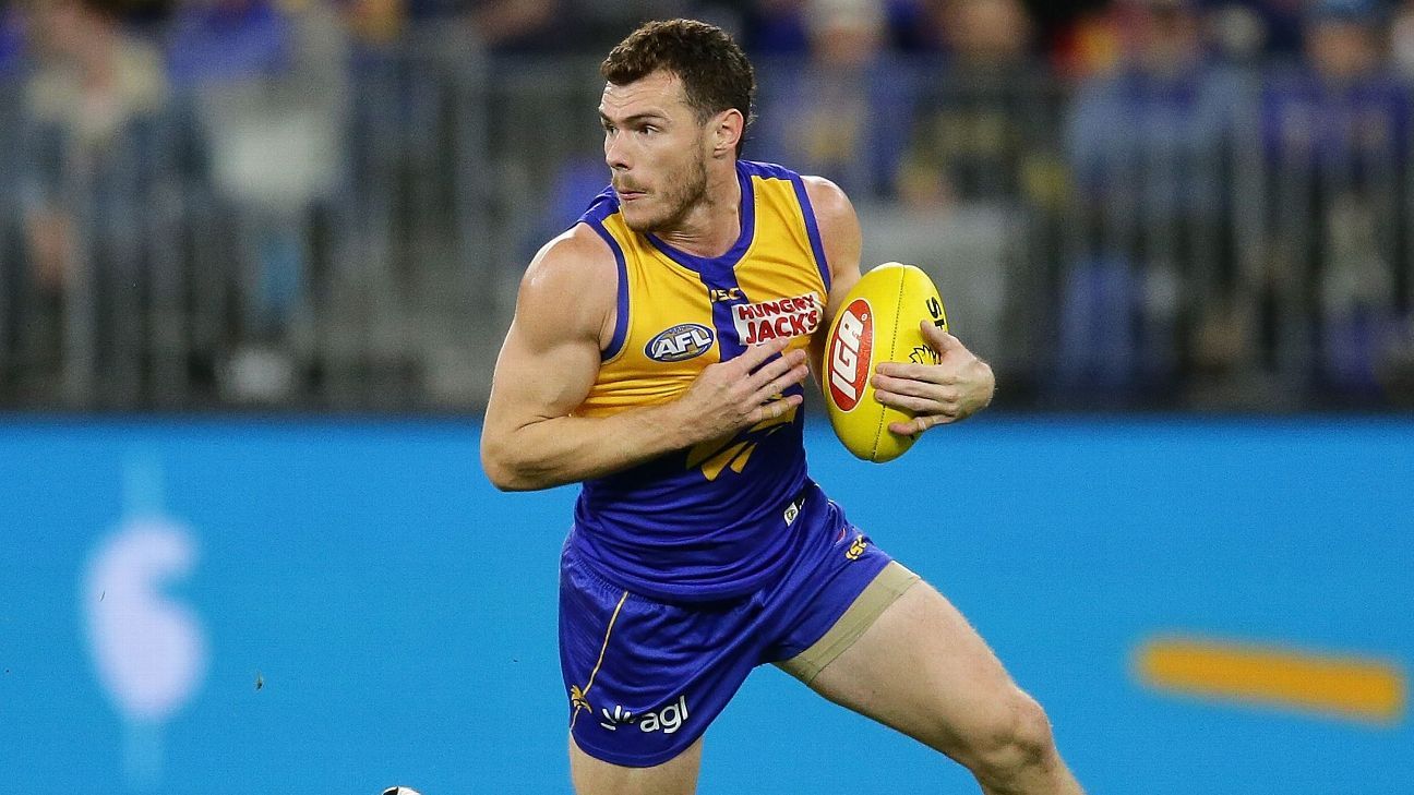 Josh Kennedy of The West Coast Eagles in action against Lukas