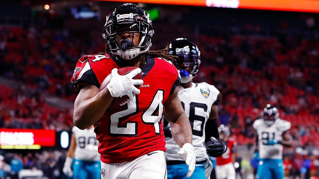 New Orleans Saints reach one-year deal with RB Devonta Freeman