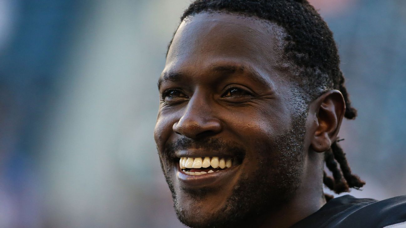 Antonio Brown expected to rejoin Tampa Bay Buccaneers on Monday after  suspension for violating COVID-19 protocols ends