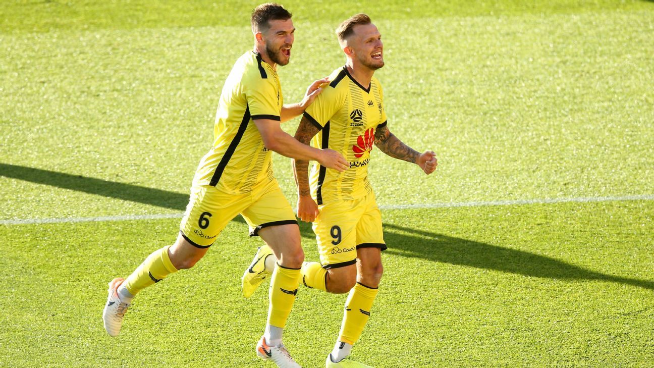 Wellington Phoenix Fc Vs Central Coast Mariners Football Match Report January 4 2020 Espn