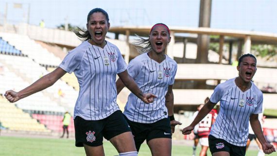 Corinthians anuncia a profissionalização do futebol feminino