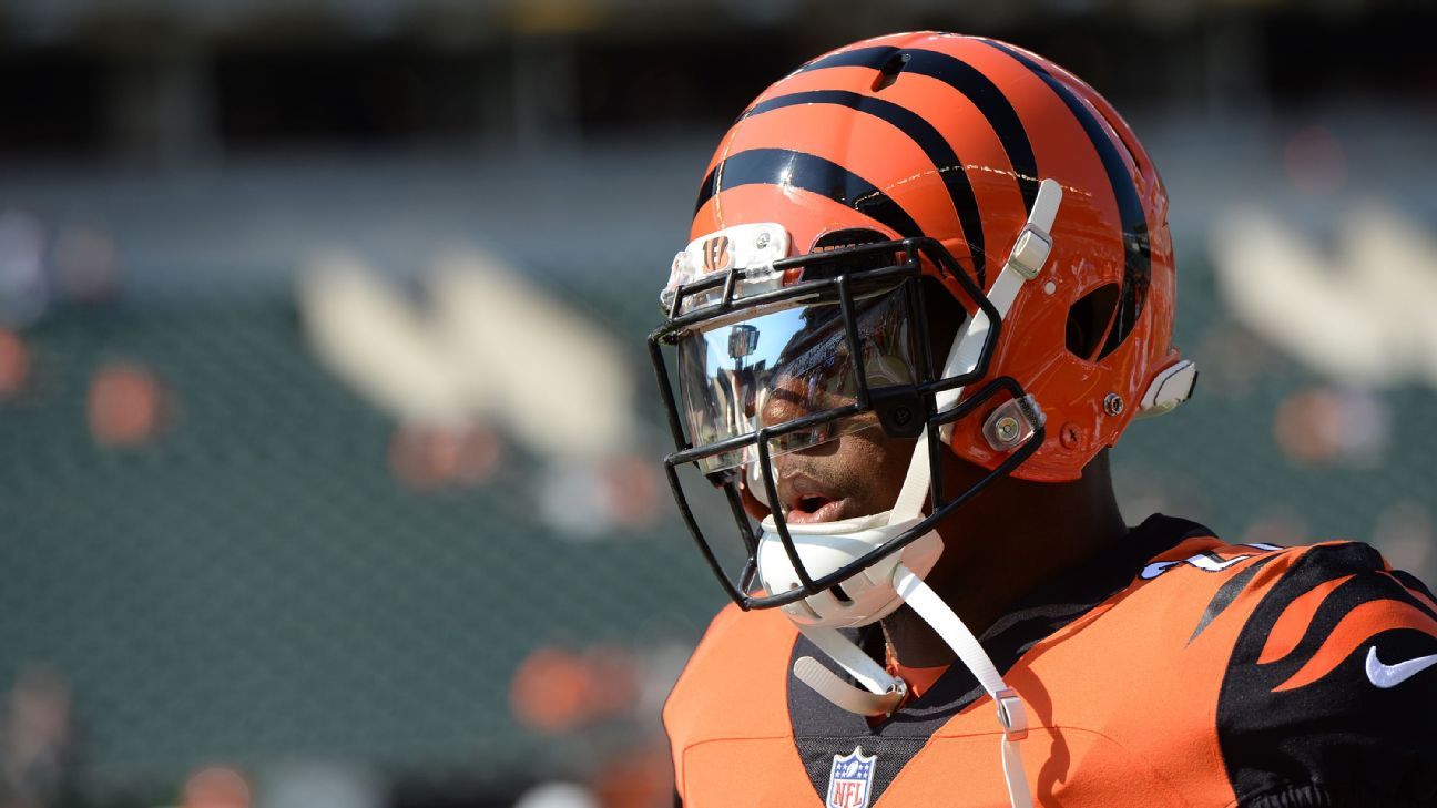 Falcons officially sign free agent CB Darqueze Dennard - The