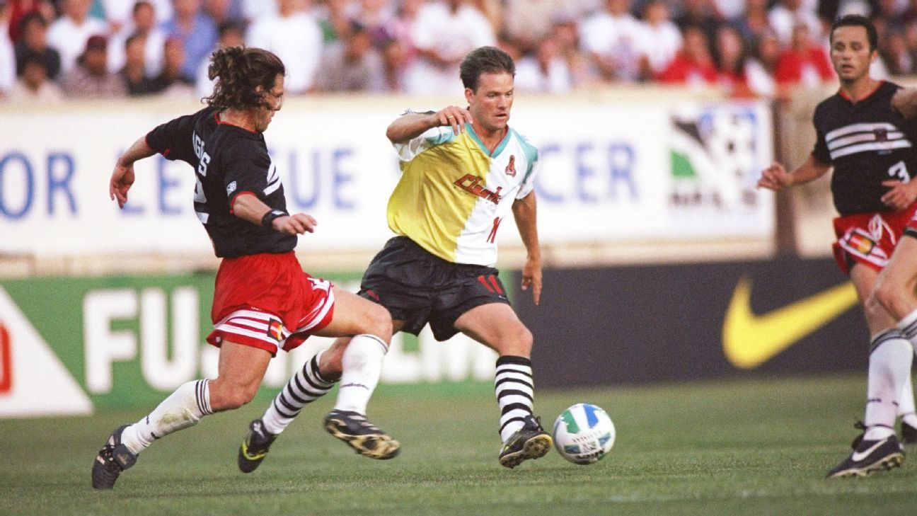 MLS Year One, 25 seasons ago - The 'Wild West' of training, travel, hockey  shootouts and American soccer - ESPN