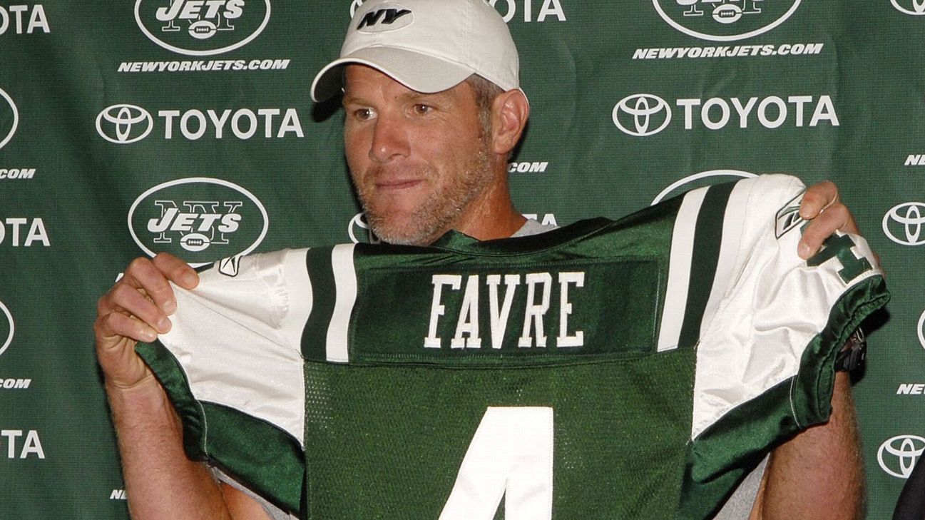 Brett Favre: Aaron Rodgers 'let's just say, surprised' Packers