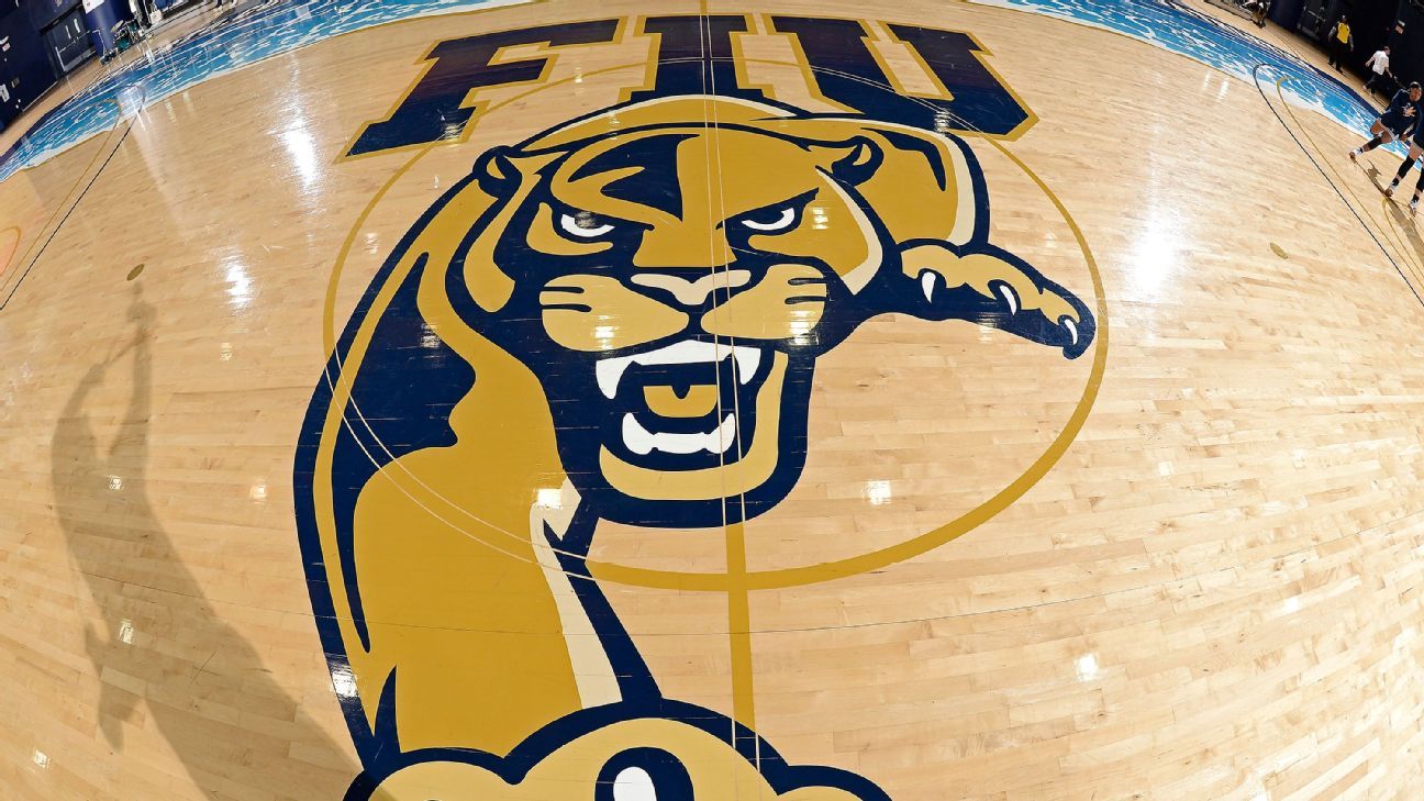 Pete Garcia resigns as athletic director at Florida