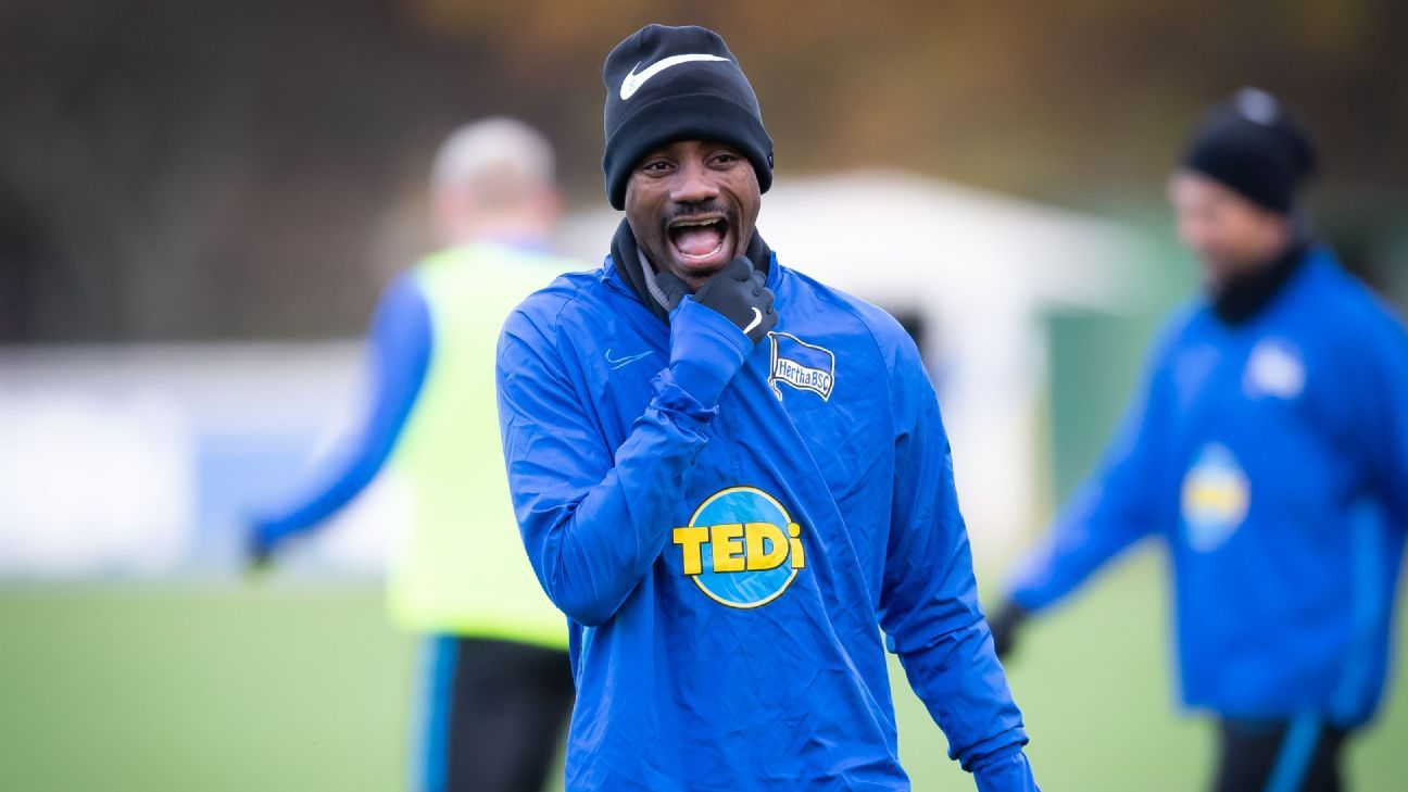 Botafogo faz proposta por atacante marfinense Kalou, ex ...