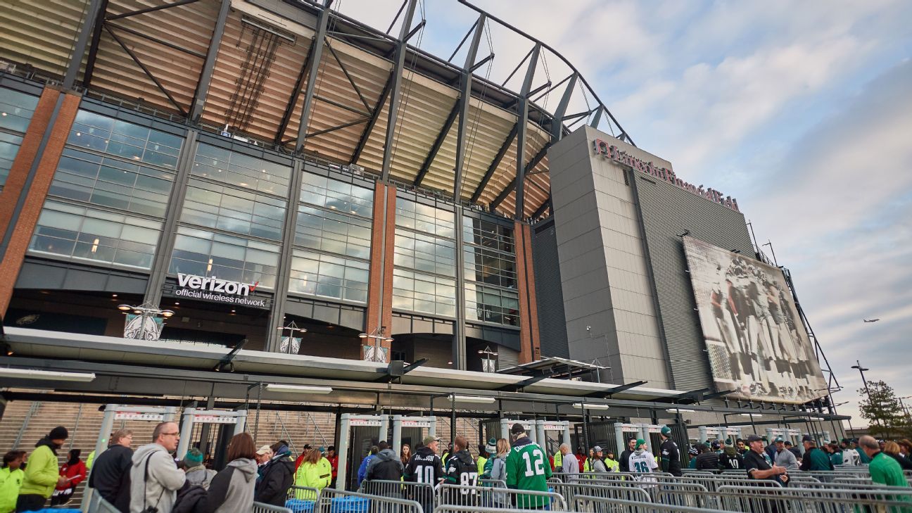 Eagles fans will not be able to attend games at Linc 'until