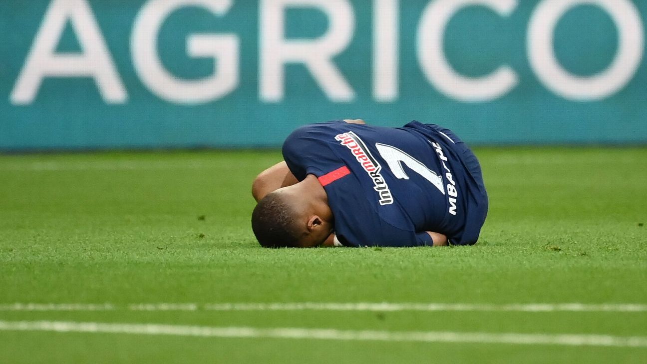 PSG s Kylian Mbappe limps off after horror challenge in Cup final ESPN