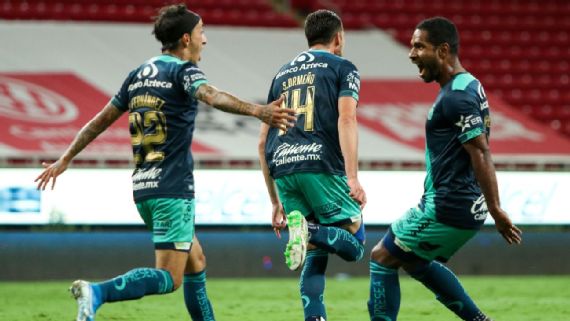 Peru Hizo Lo Indecible Por Registrar Al Goleador Mexicano Santiago Ormeno Peru Hizo Lo Indecible Por Registrar Al Goleador Mexicano Santiago Ormeno