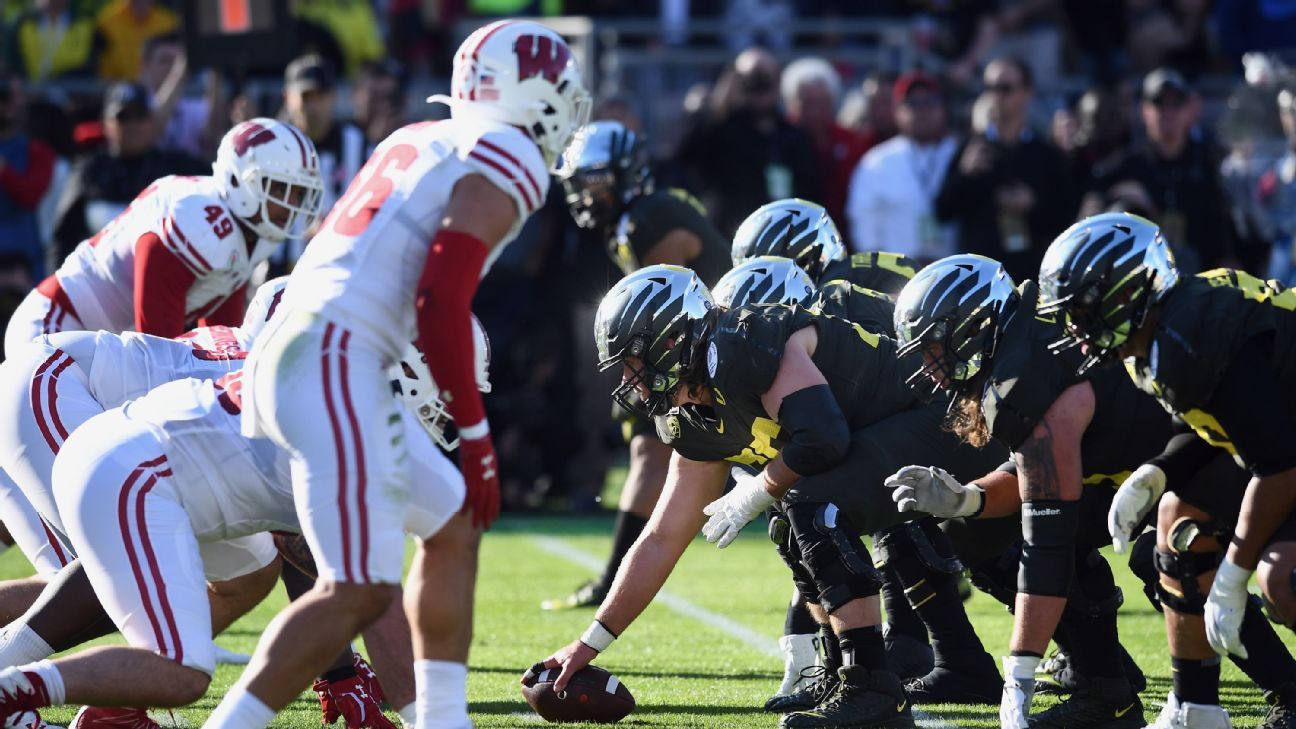 FOX College Football on X: The Pac-12 currently leads the way with the  most bowl eligible teams 