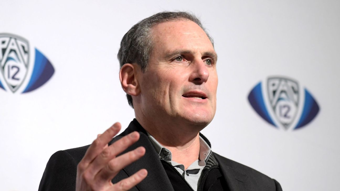 Larry Scott’s 11-year race as Pac-12 commissioner ends in June