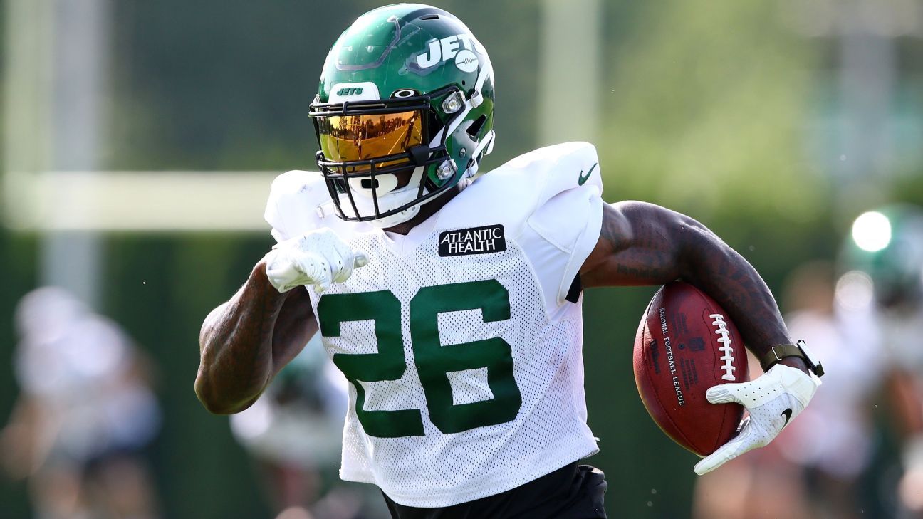 New York Jets video: Joe Douglas 'will listen' to calls for Le'Veon Bell