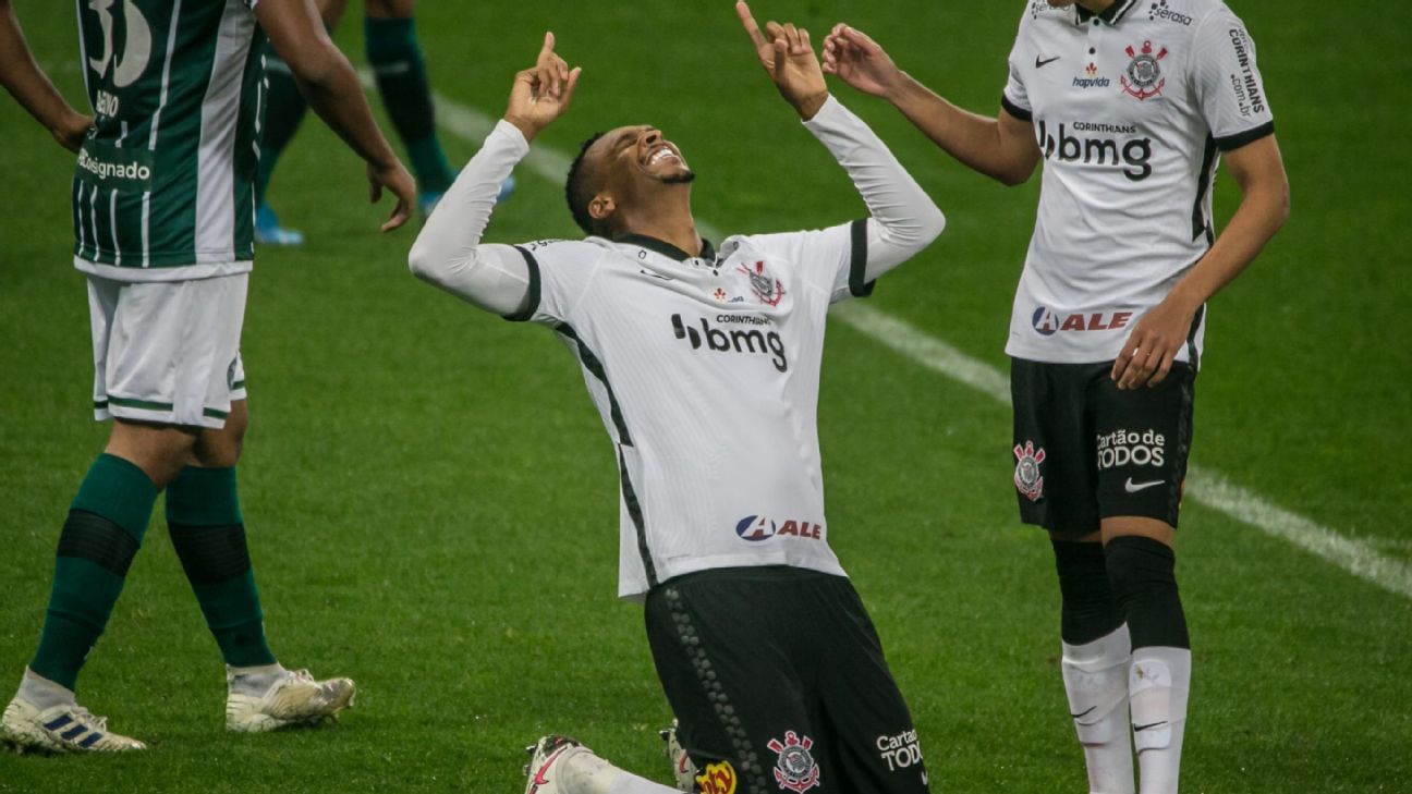 Após acertar o sistema defensivo, Mancini vê desafio com o ataque do Corinthians