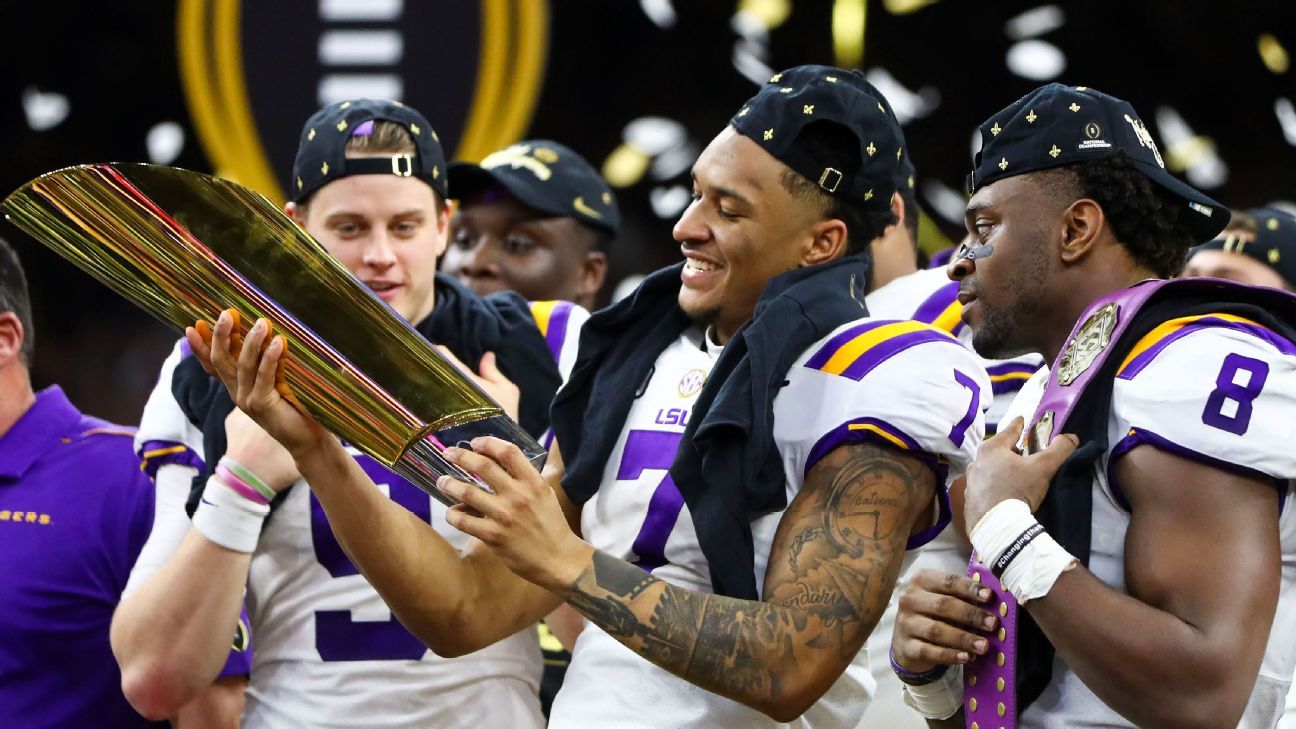 What does a split college football season mean for the playoff, bowl games and the Heisman?