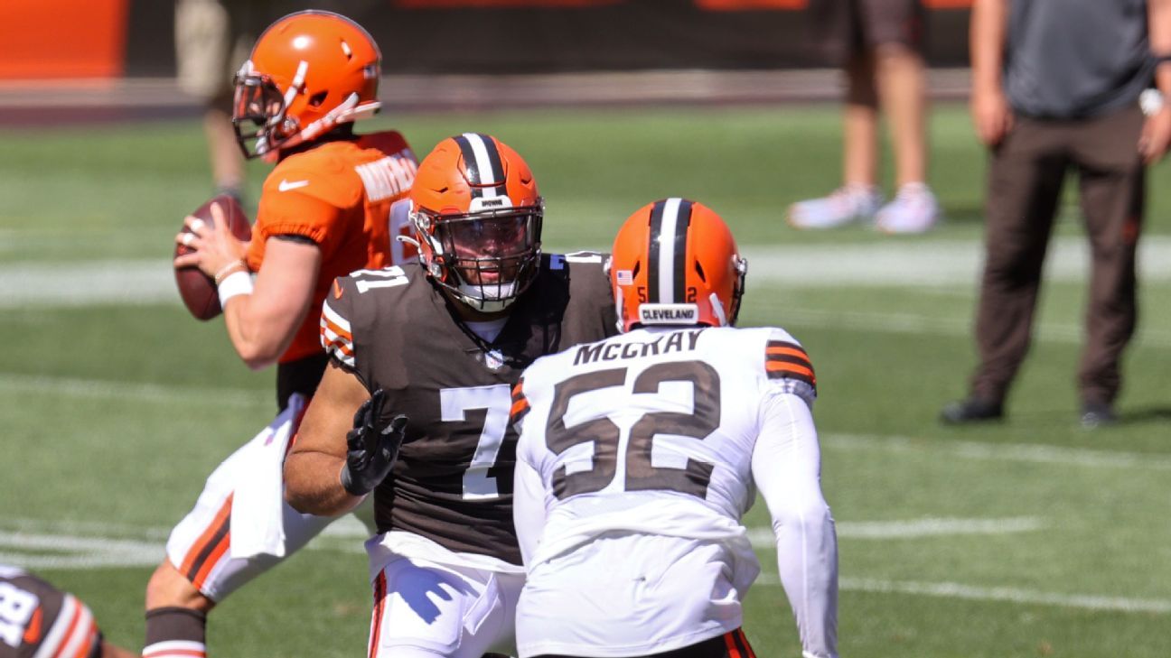 Cleveland Browns offensive tackle Jedrick Wills Jr. takes part in drills  during the NFL football team's training camp, Tuesday, Aug. 9, 2022, in  Berea, Ohio. (AP Photo/Ron Schwane Stock Photo - Alamy