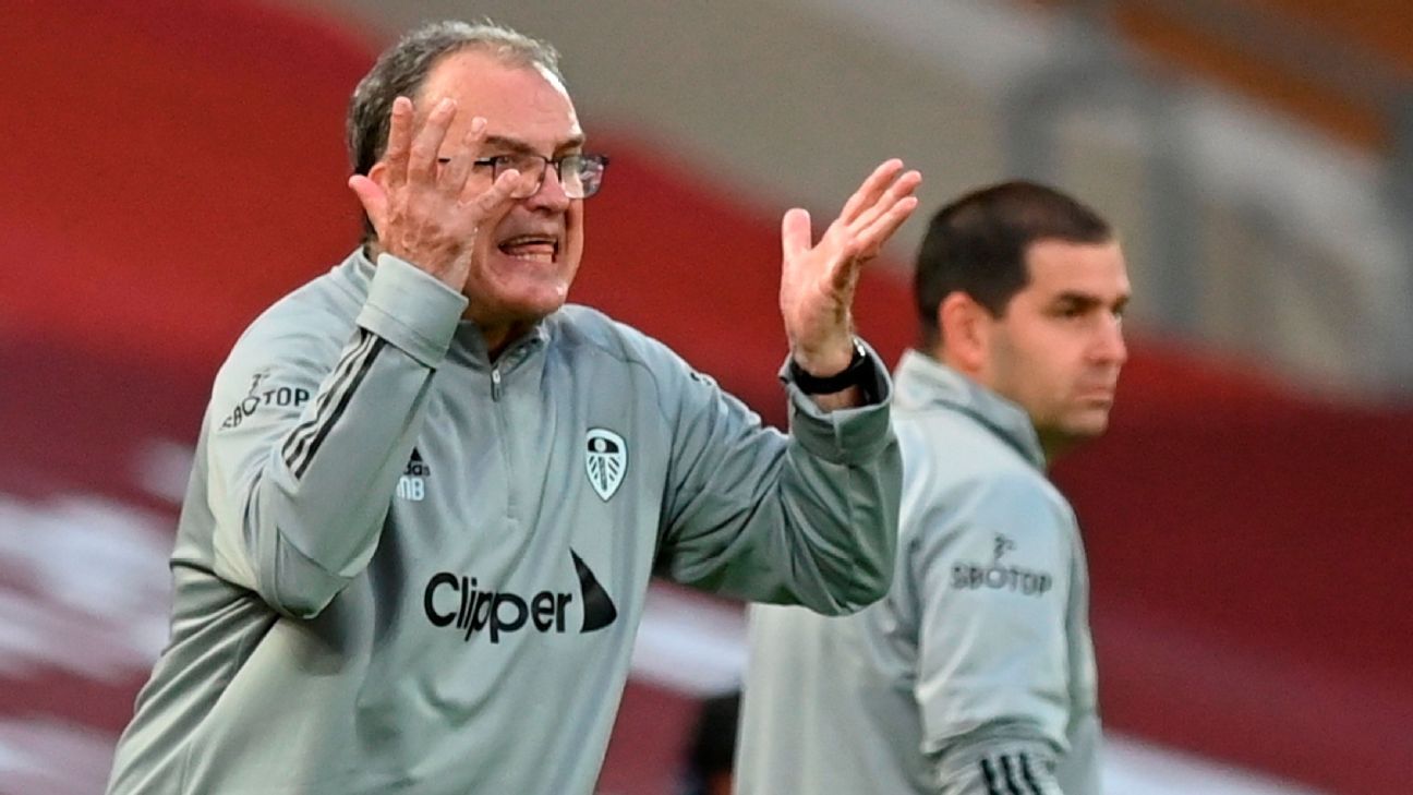 Así vivió Bielsa su debut en la Premier League