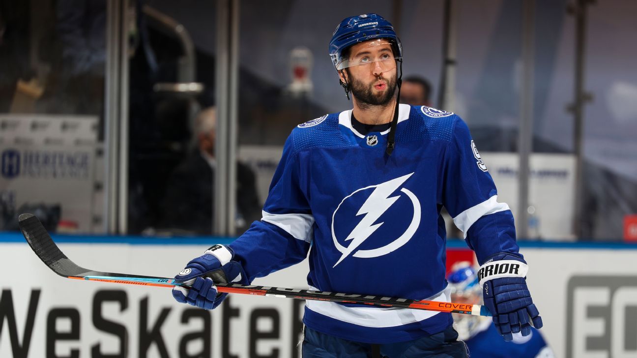 Lightning Re-Sign F Patrick Maroon, D Luke Schenn