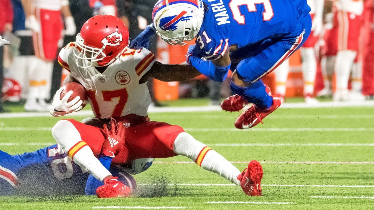 Tyreek Hill talks replacing Sammy Watkins, personal and team