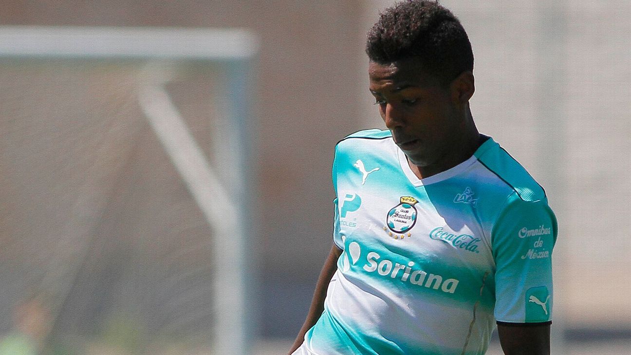 Santos, con posibilidad de rescindir contrato de Joao Maleck