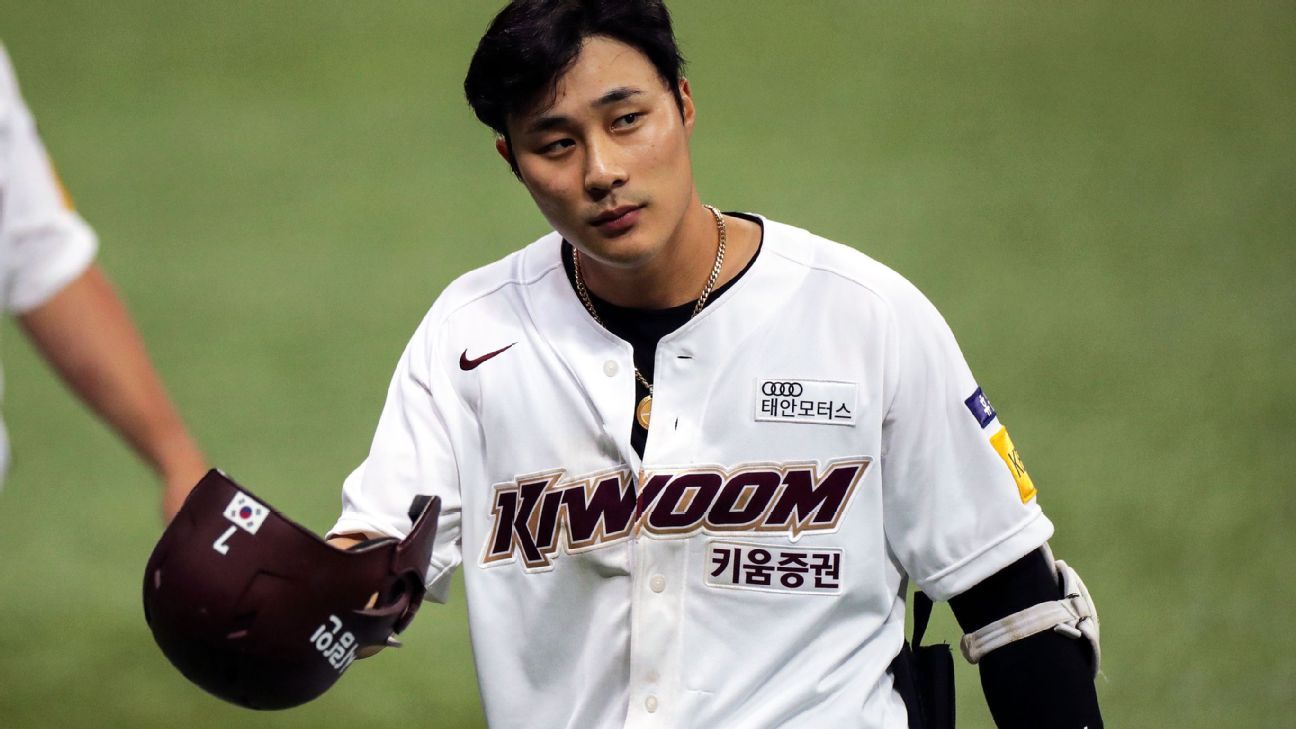 08th Feb, 2021. Padres-bound S. Korean infielder meets press South Korean  infielder Kim Ha-seong poses in a San Diego Padres uniform during a press  conference at a Seoul hotel on Feb. 8