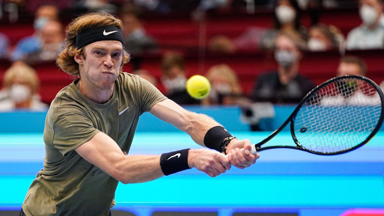 Andrey Rublev and Lorenzo Sonego advance to Erste Bank Open tennis