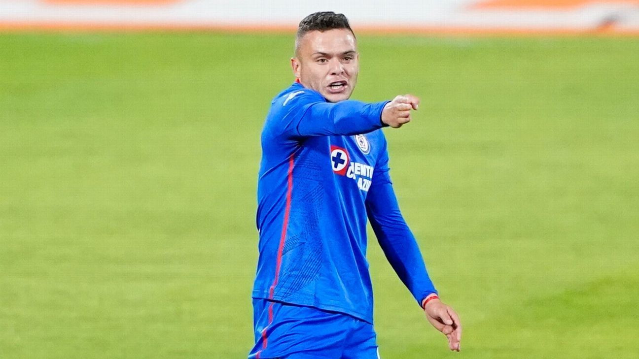 ‘Cabecita’ Rodríguez quiere irse y Cruz Azul le abre la puerta