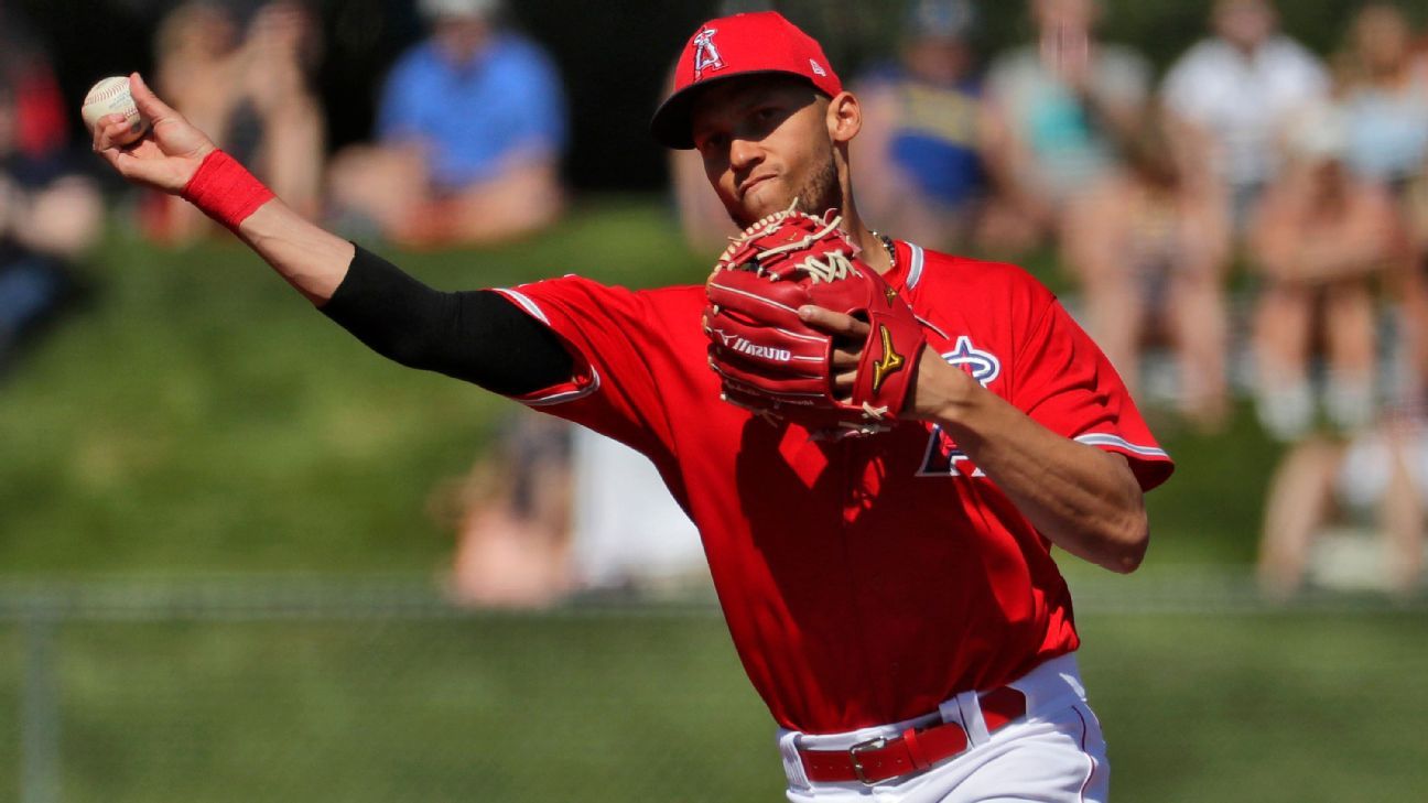 Andrelton Simmons says depression and suicidal thoughts led to the decision to cancel the Los Angeles Angels season last week