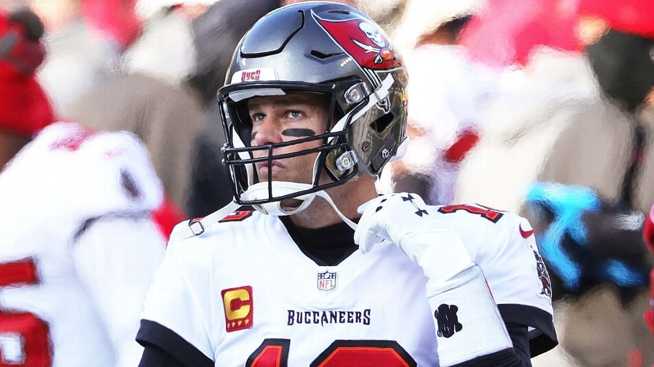 Tom Brady Bucs Teammates Wear QB's Draft Photo to Super Bowl Parade