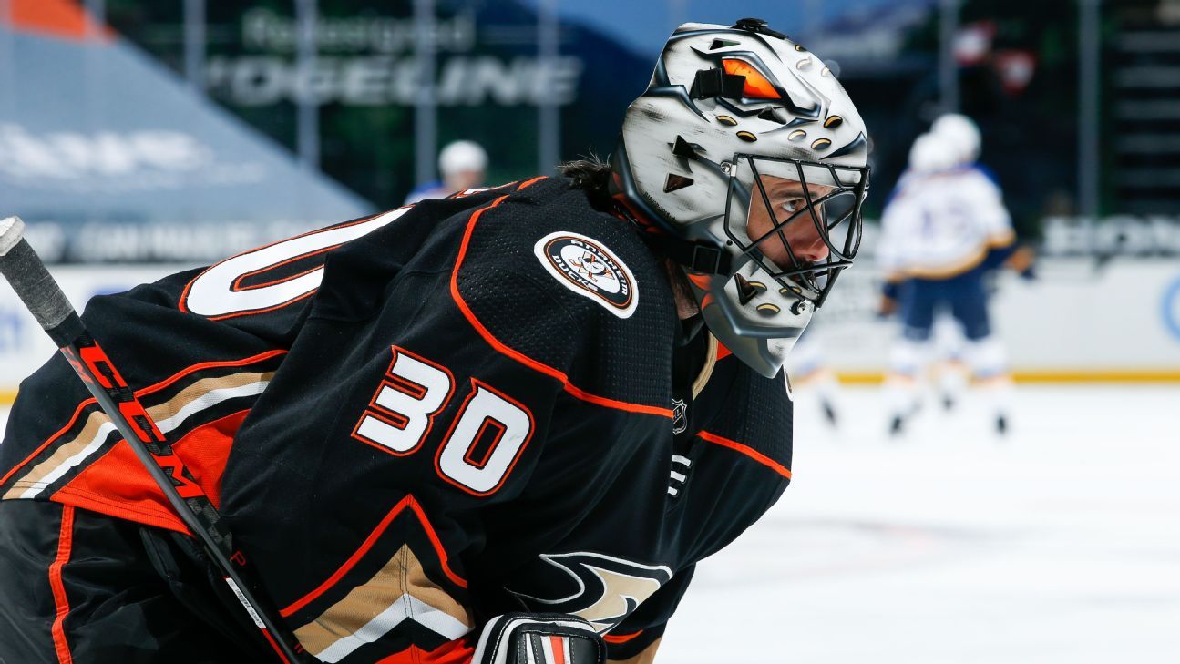 Anaheim Ducks goalie Ryan Miller to retire at end of season