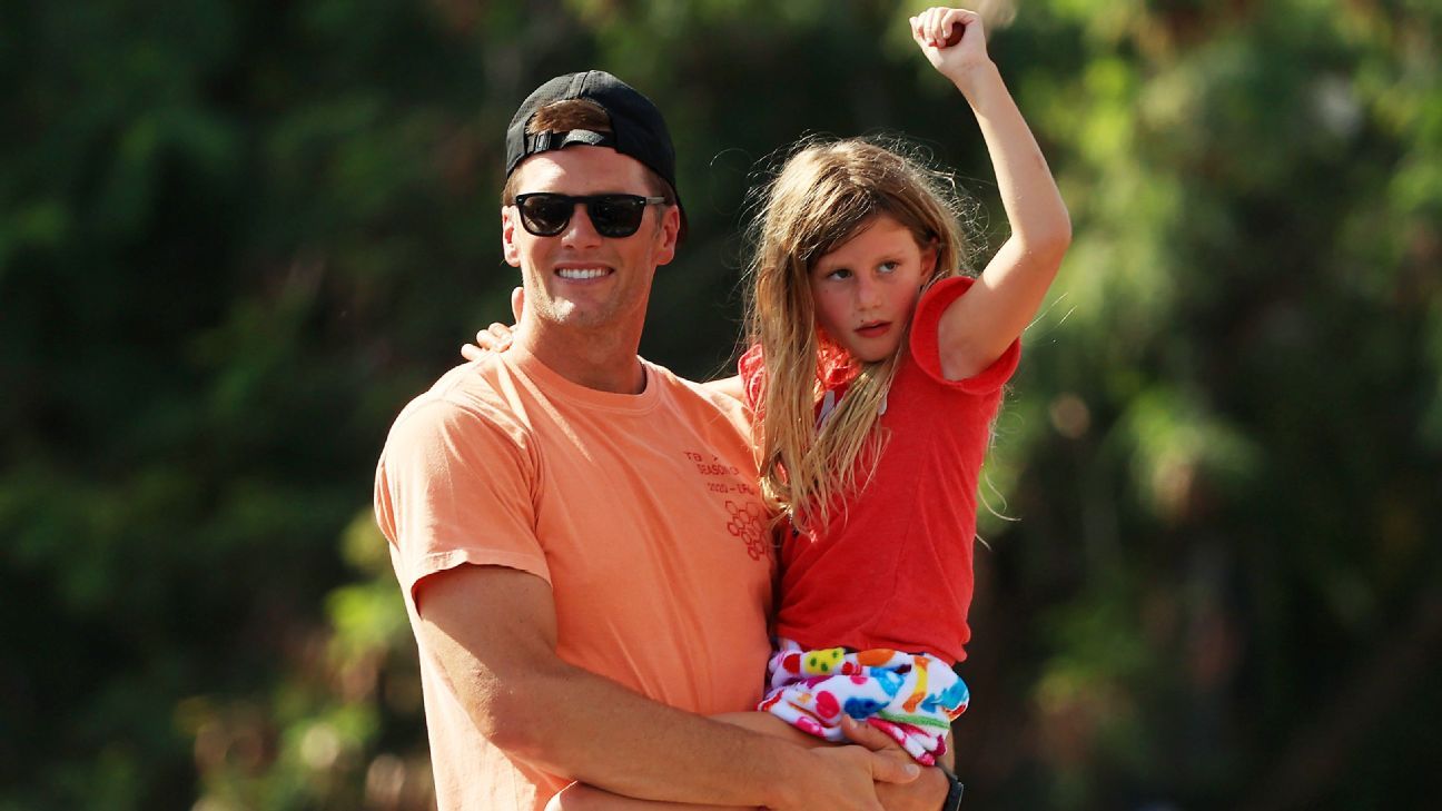 Tom Brady Throws Lombardi Trophy Across the River During