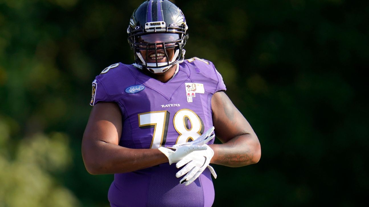 Kansas City Chiefs Trade for Baltimore Ravens Tackle Orlando Brown - Sports  Illustrated Kansas City Chiefs News, Analysis and More