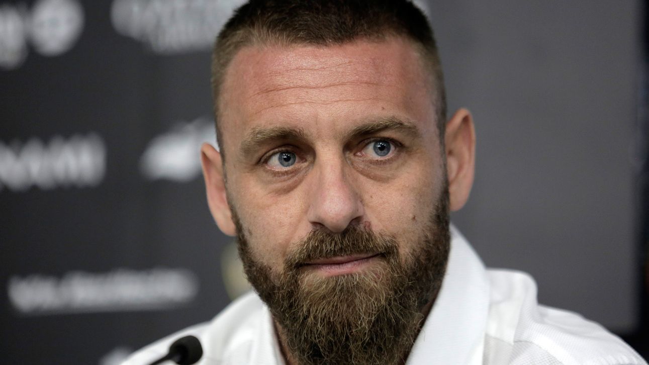 Daniele De Rossi has coronavirus and was interned in Rome