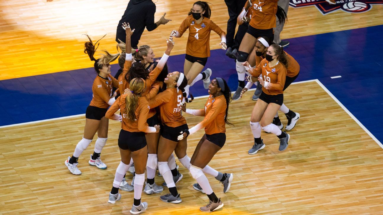 NCAA women's volleyball tournament 2021 Texas versus Kentucky, in a