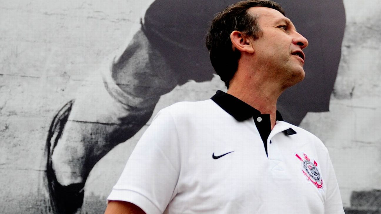 Neto detona Corinthians por possível reforço do Flamengo e crava: Com esse time, cai no Brasileiro