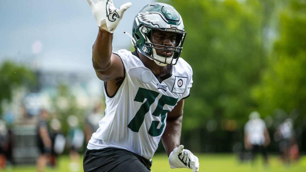 Eagles Taking Things 'One Day at a Time' with Josh Sweat - Sports  Illustrated Philadelphia Eagles News, Analysis and More