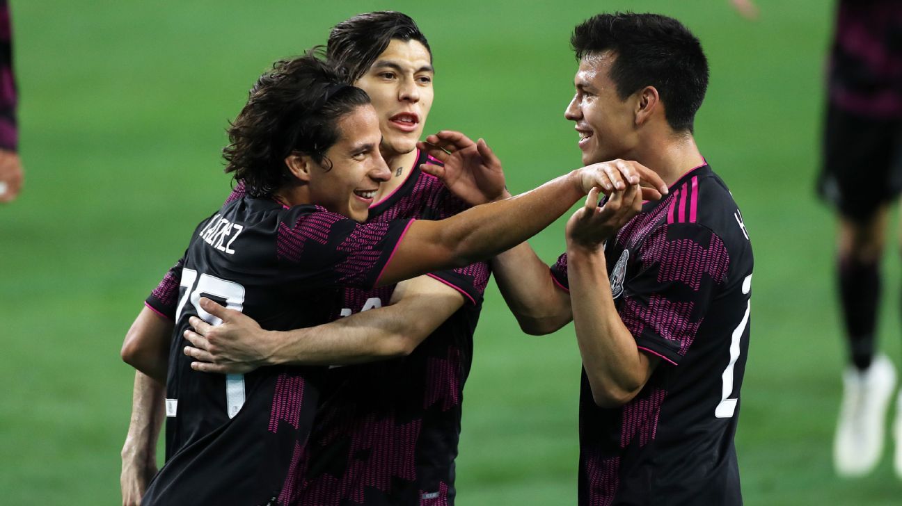 Chucky Lozano and Linz stand alone among Mexico’s backers against Iceland