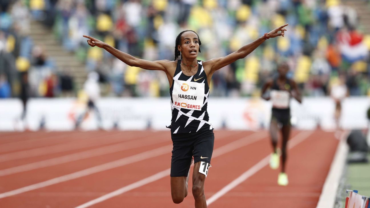 Sifan Hassan Beats World Record By More Than 10 Seconds In 10 000 Meters Sportscast Plus