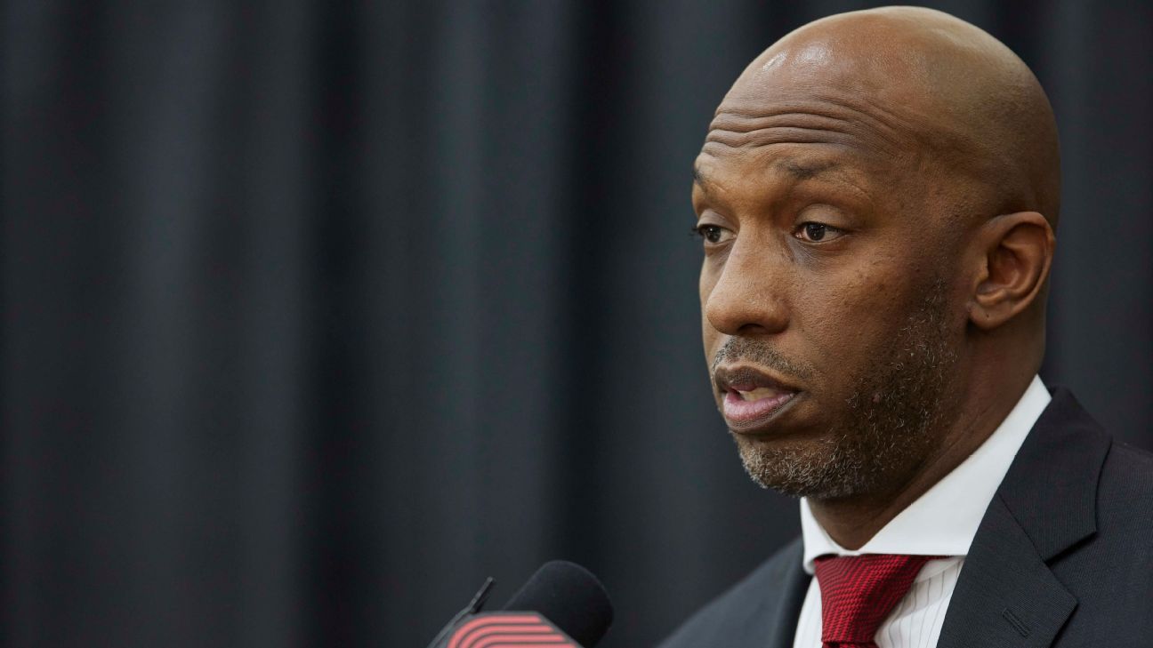 Blazers coach Chauncey Billups, addressing backlash to hiring, says incident in 1997 'shaped my life'; follow-up question cut off by presser moderator