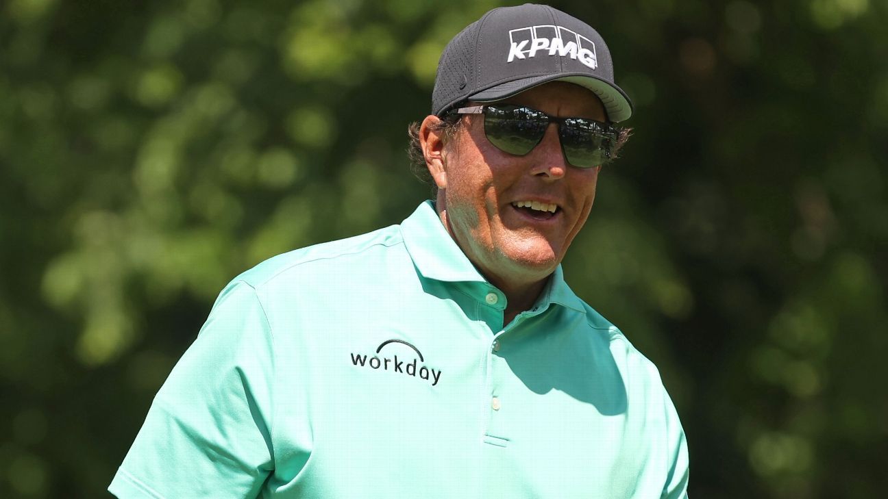 Phil Mickelson says he won't enter Detroit tournament again after newspaper repo..