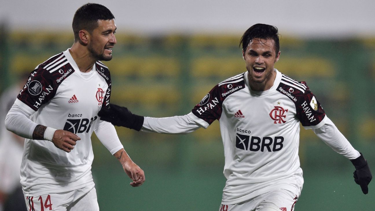Ex-Flamengo crava titular entre Arrascaeta e Michael na decisão: Conhecendo o Renato, ele vai entrar