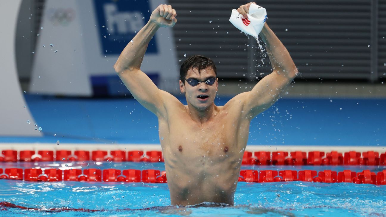 Russian swimmers deal U.S. men first backstroke loss at Olympics since '92 as Ry..
