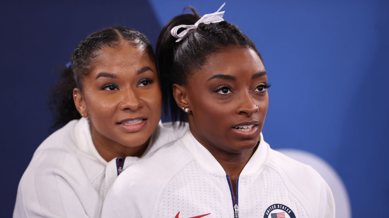 USA gymnastics teammates show support after Simone Biles withdraws from individu..