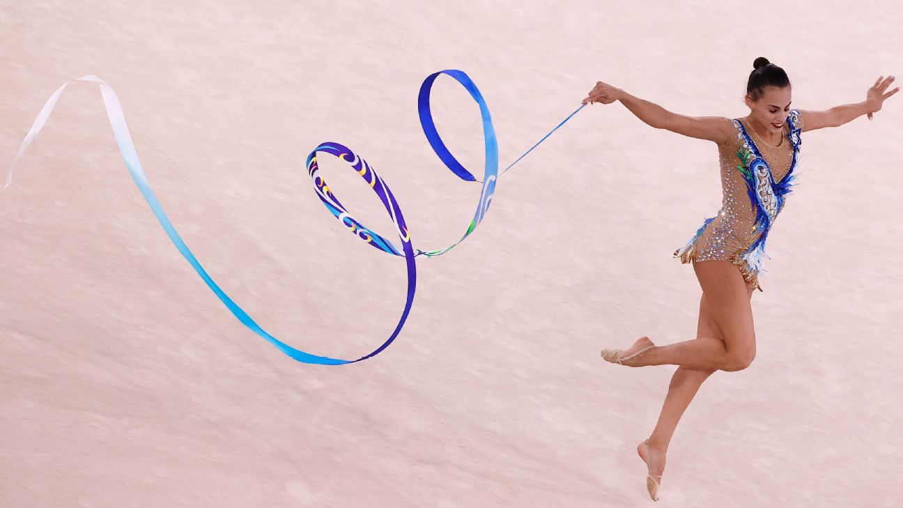 Israeli rhythmic gymnast Ashram in lead after three routines at Olympic  final