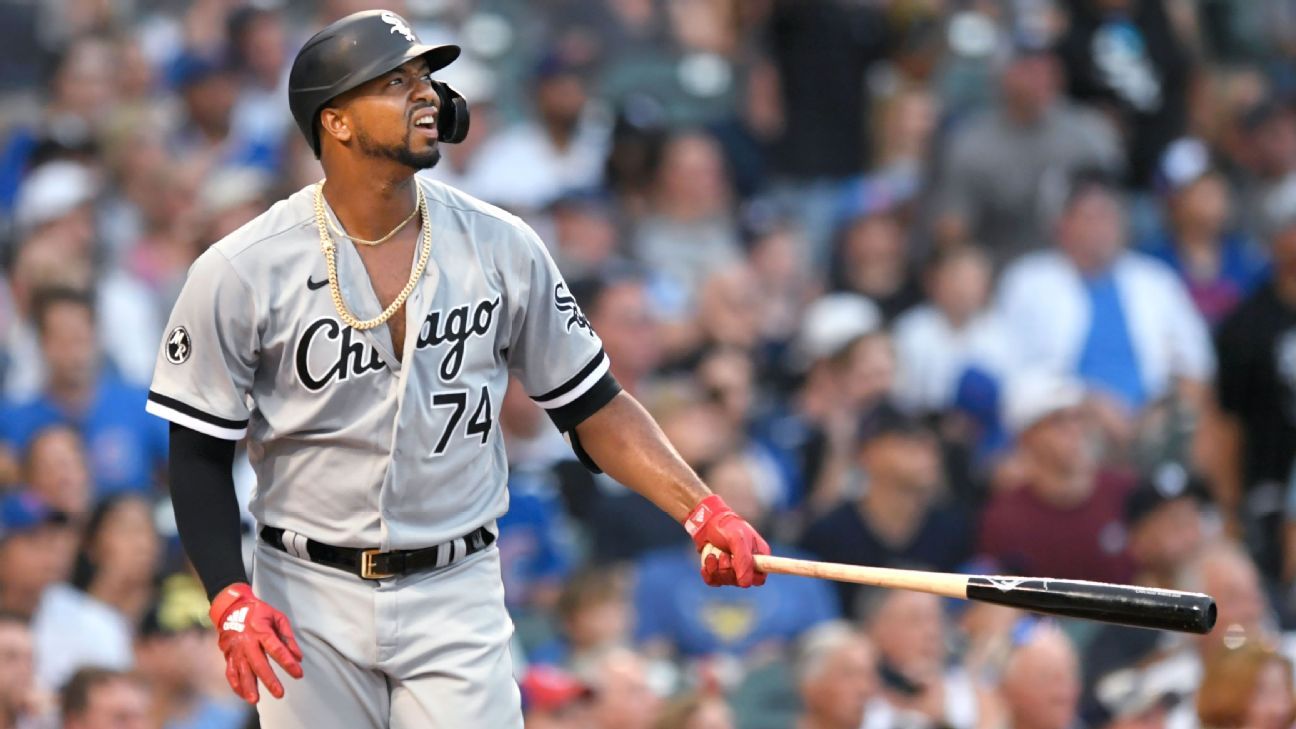 Chicago White Sox's Eloy Jimenez leaves first rehab appearance with leg ...